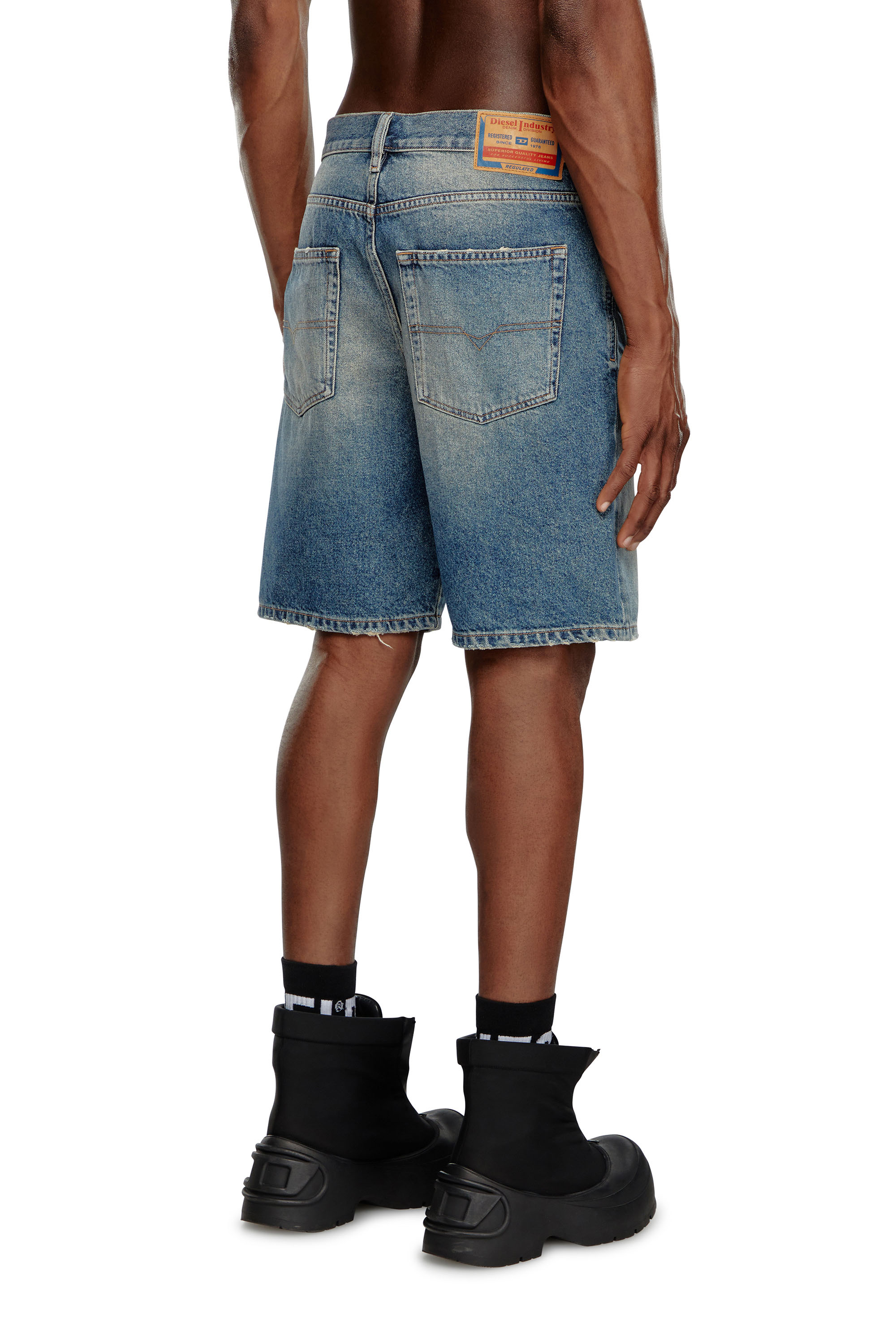 Diesel - REGULAR-SHORT, Man's Denim shorts in Medium blue - 4
